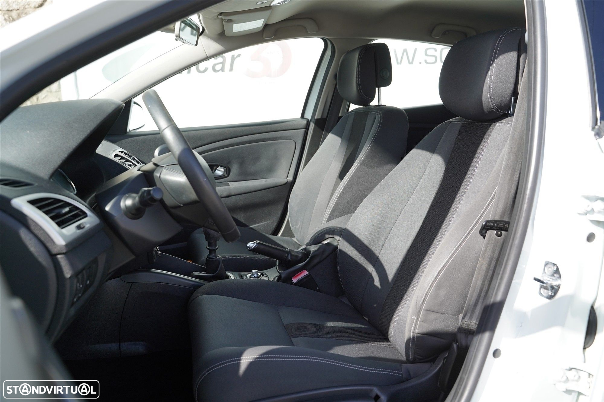 Renault Mégane 1.5 dCi Dynamique S - 25