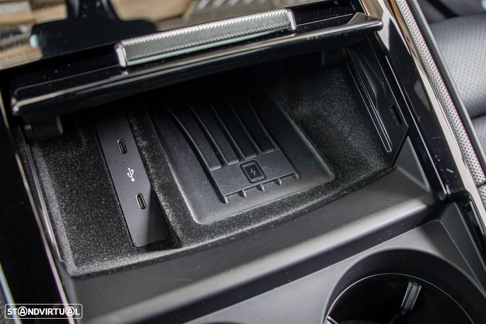 Porsche Panamera 4 E-Hybrid - 38