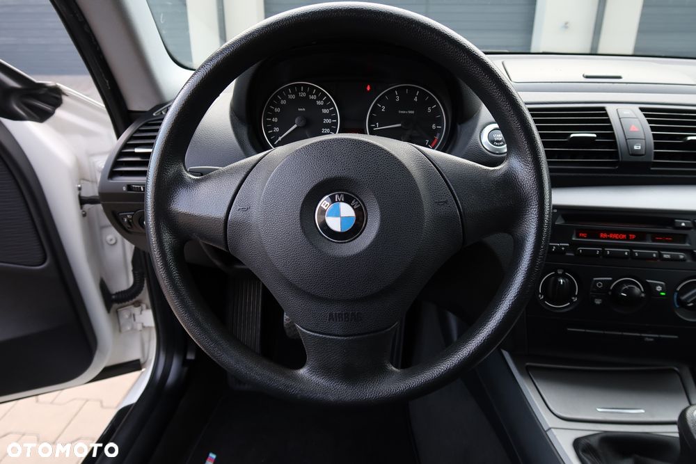 BMW Seria 1 - 17