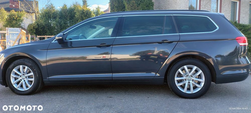 Volkswagen Passat 2.0 TDI (BlueMotion Technology) Comfortline - 9