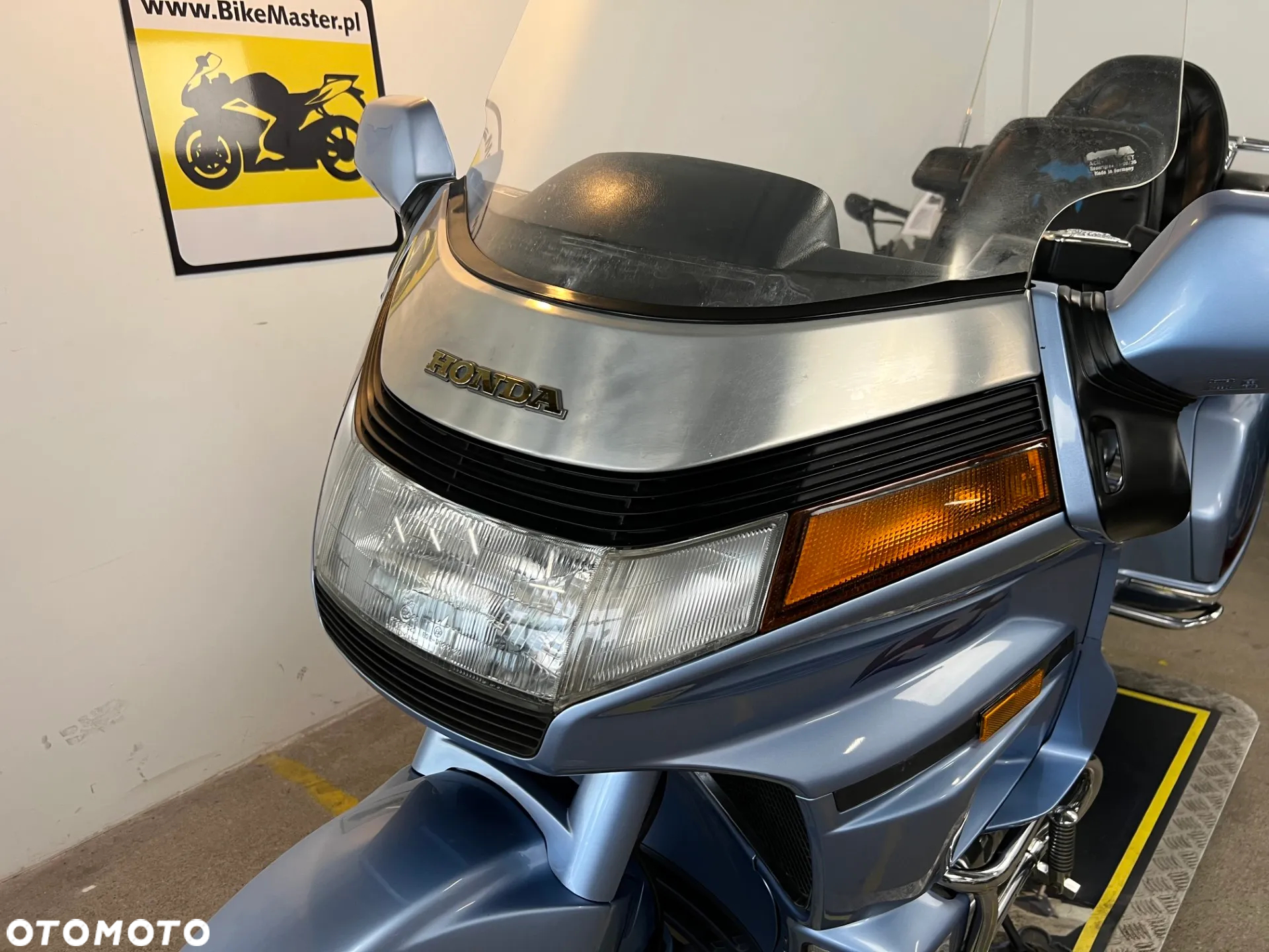 Honda GL - 23
