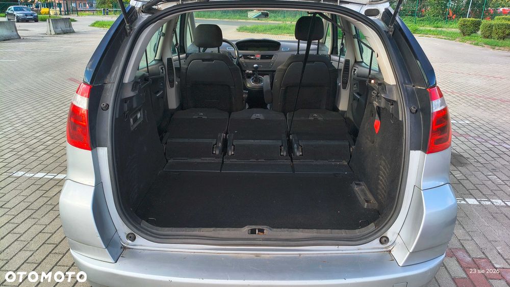 Citroën C4 Picasso - 8