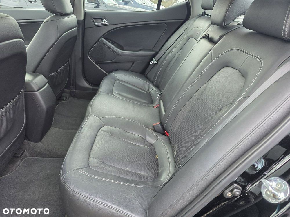 Kia Optima - 23
