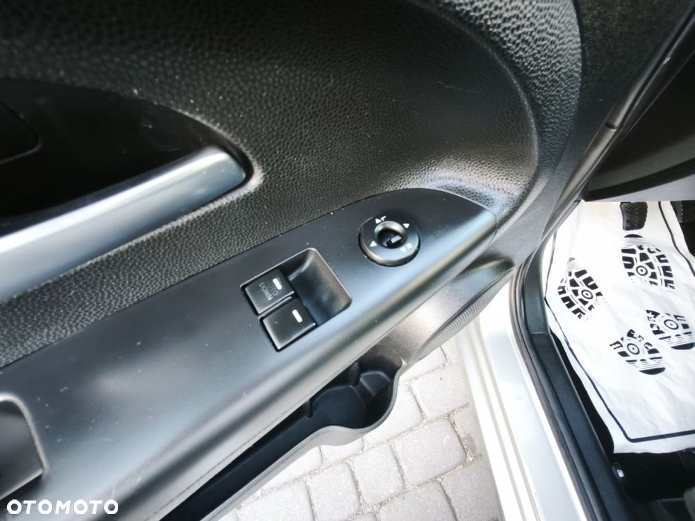 Kia Venga - 13