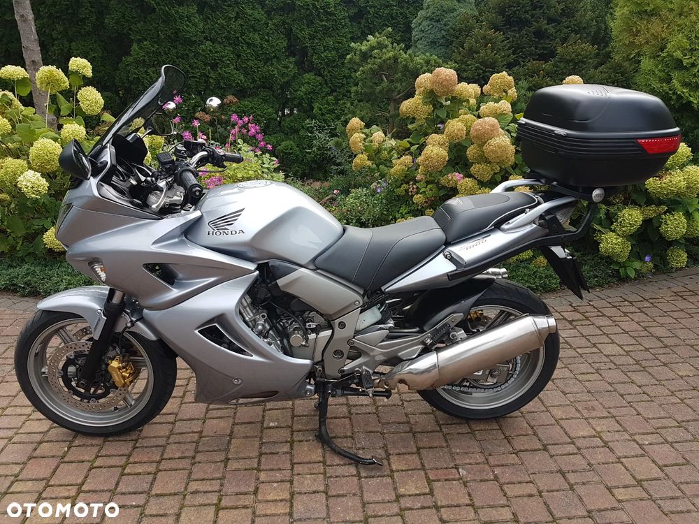 Honda CBF - 7