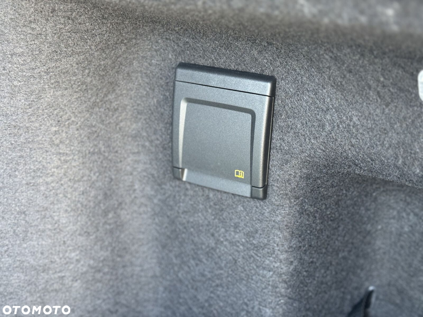 Volkswagen Passat - 16