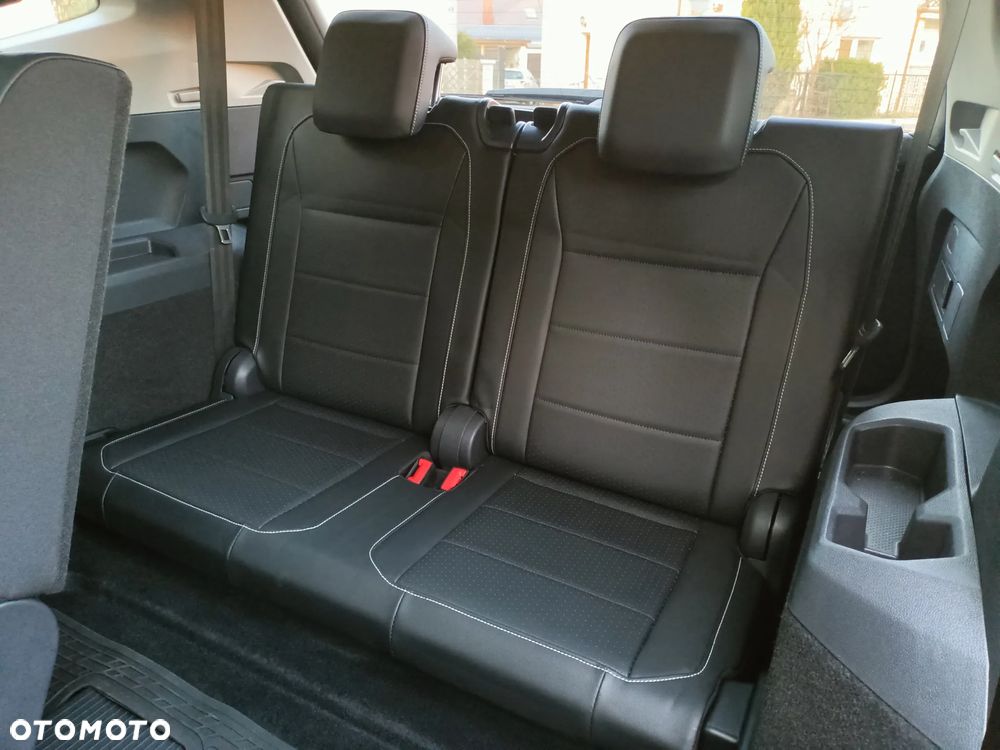 Volkswagen Tiguan - 19