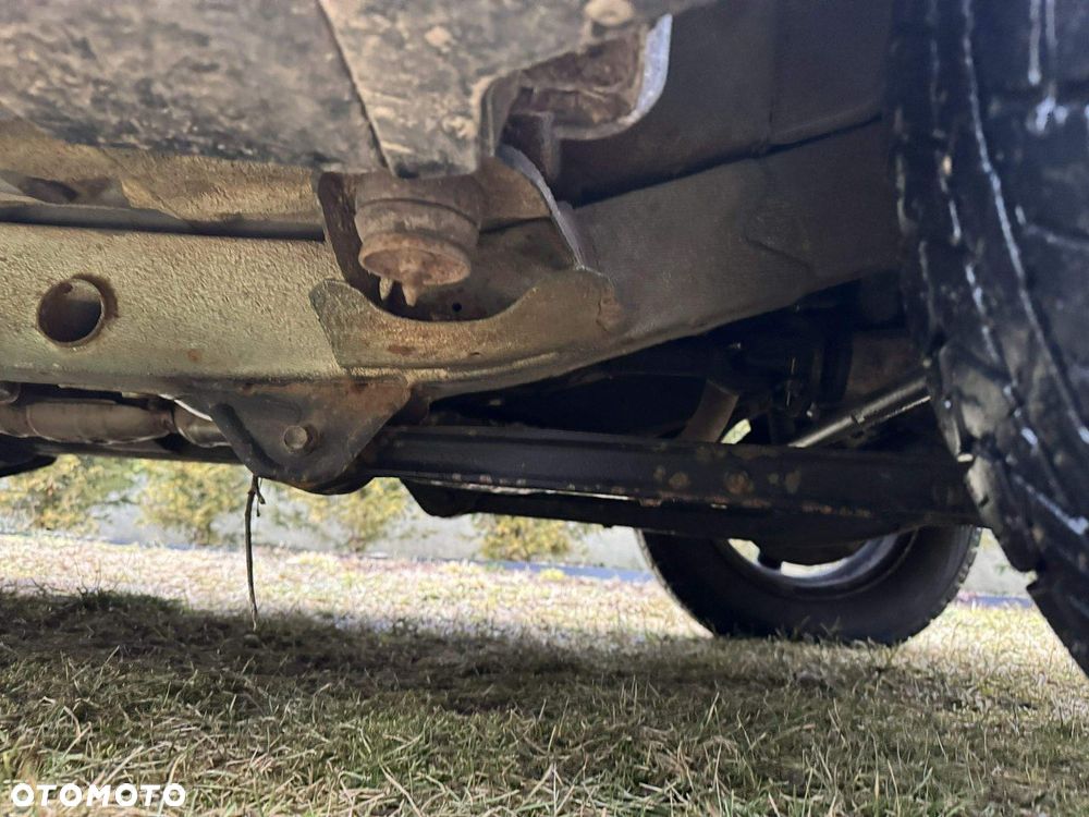 Suzuki Jimny 1.3 JLX - 24