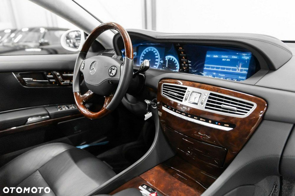 Mercedes-Benz CL 500 7G-TRONIC - 20