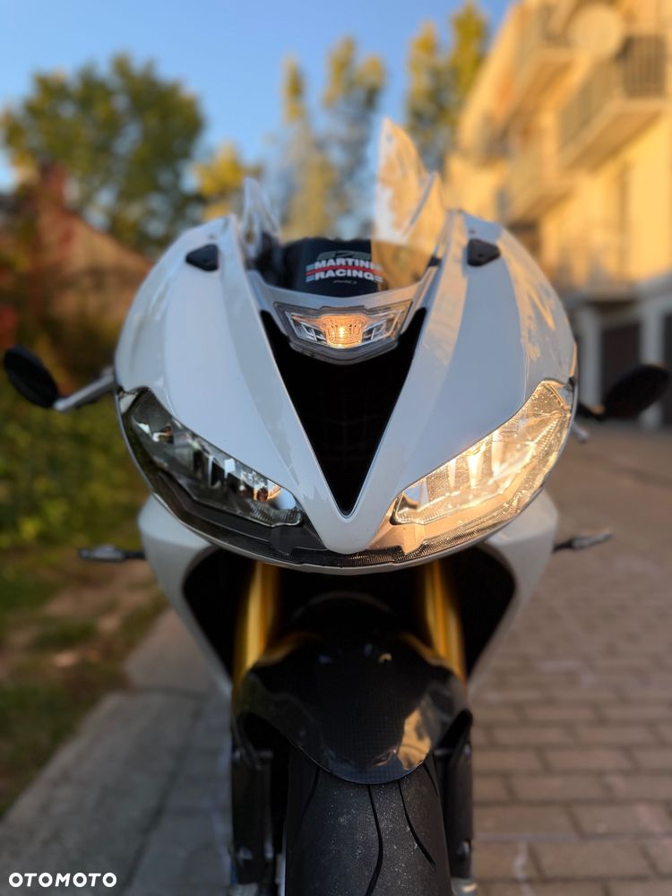Triumph Daytona - 24