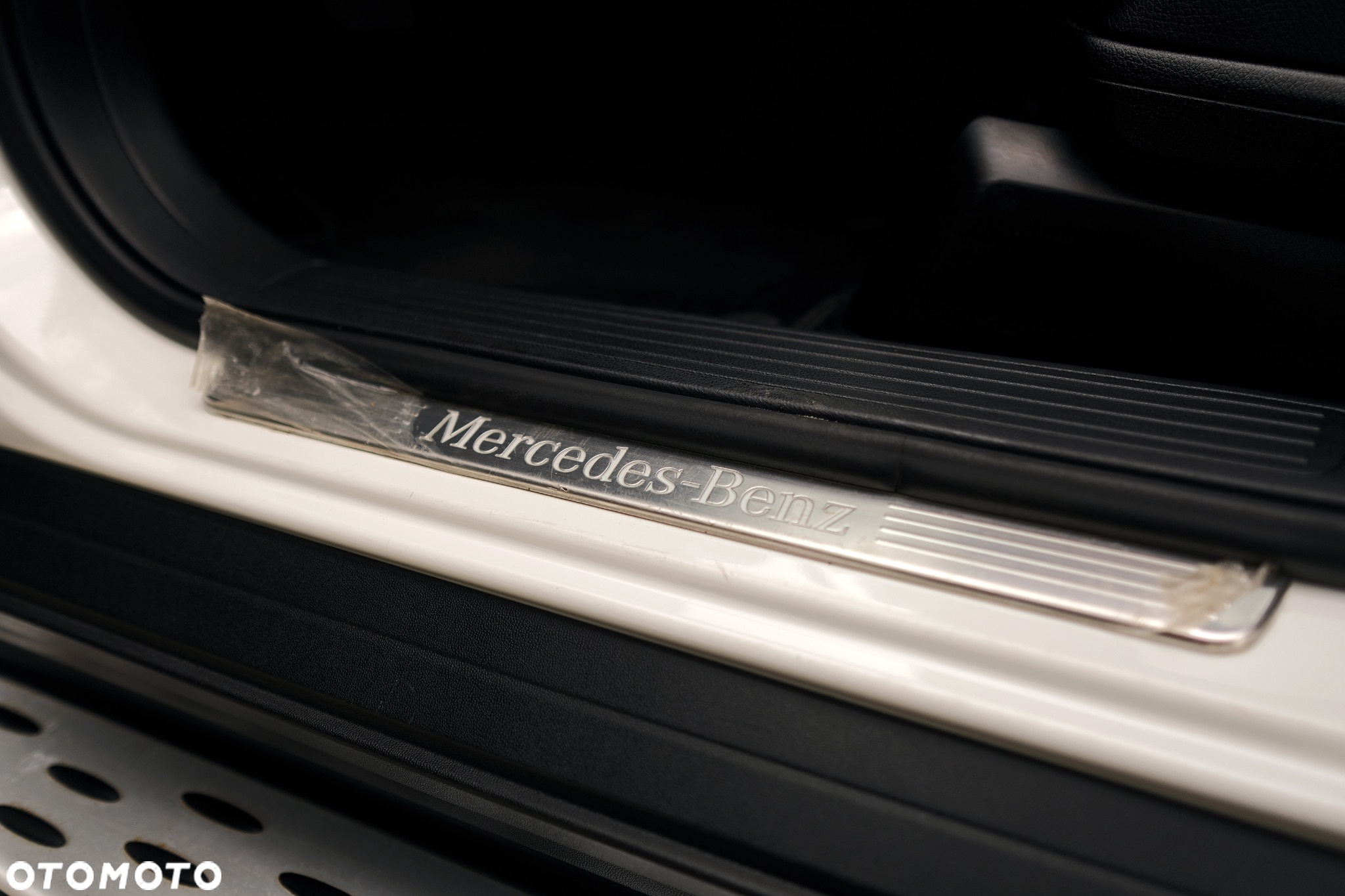 Mercedes-Benz GLS - 27