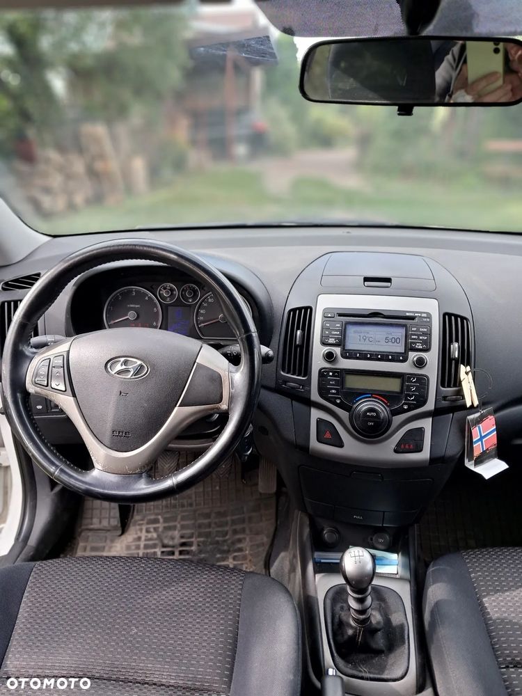 Hyundai i30 1.6 CRDi Blue Classic - 4