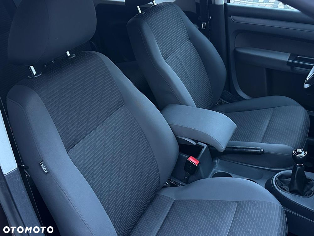 Volkswagen Caddy Highline - 16
