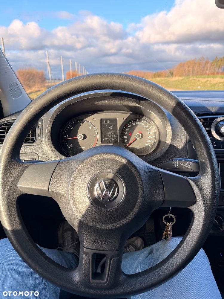Volkswagen Polo 1.6 TDI Comfortline - 12