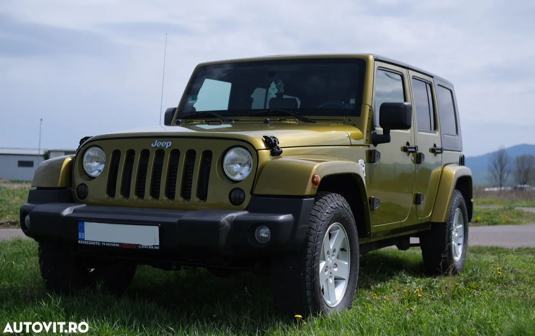 Jeep Wrangler Unlimited Hard-Top 2.8 CRD DPF Automatik Sahara - 1