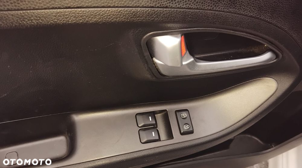 Kia Picanto 1.0 Dream Team Edition - 11