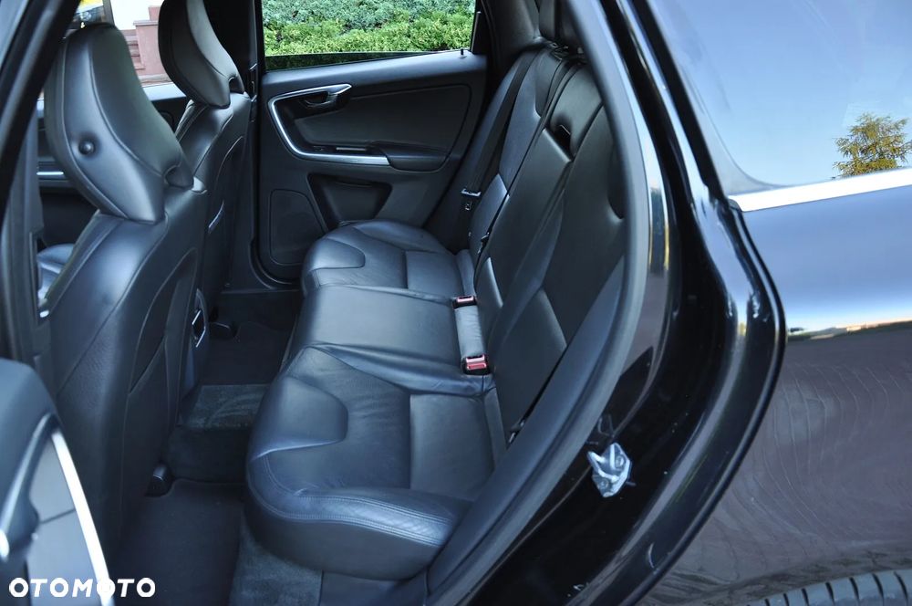 Volvo XC 60 D4 Summum - 25