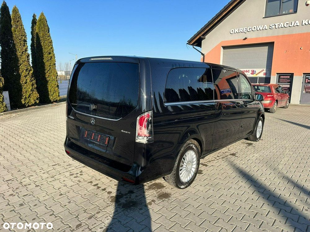 Mercedes-Benz Klasa V - 6