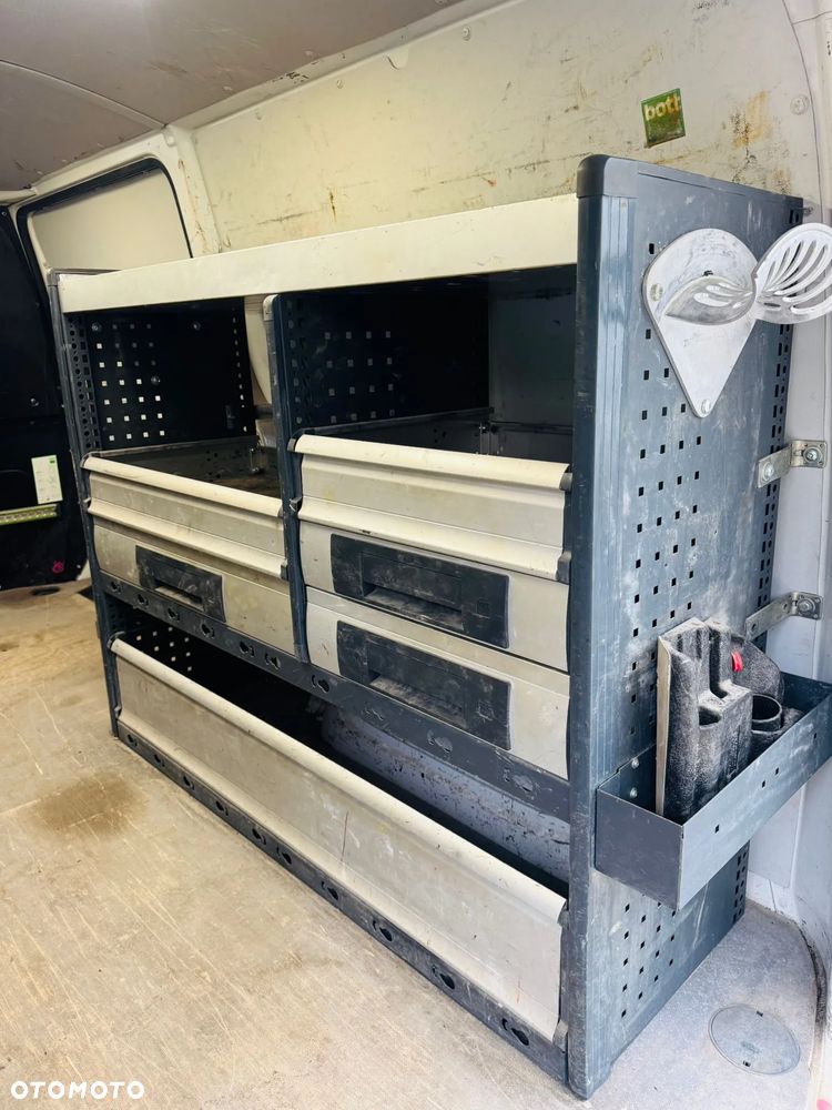 Volkswagen Transporter T6 - 16