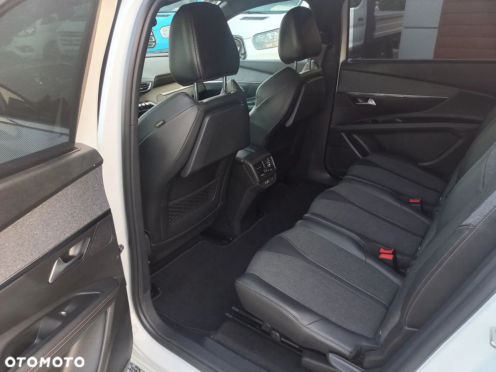 Peugeot 5008 BlueHDI 130 EAT8 GT - 23