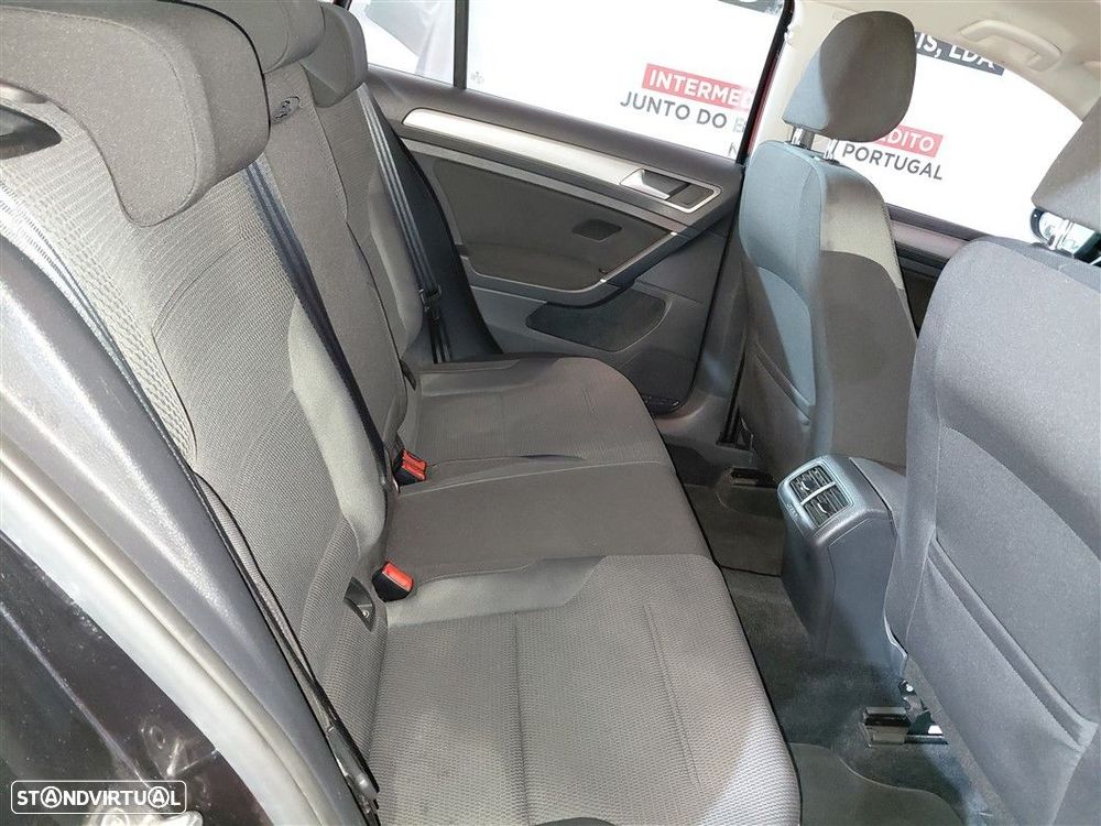 VW Golf 1.6 TDi GPS Edition Frotas DSG - 15