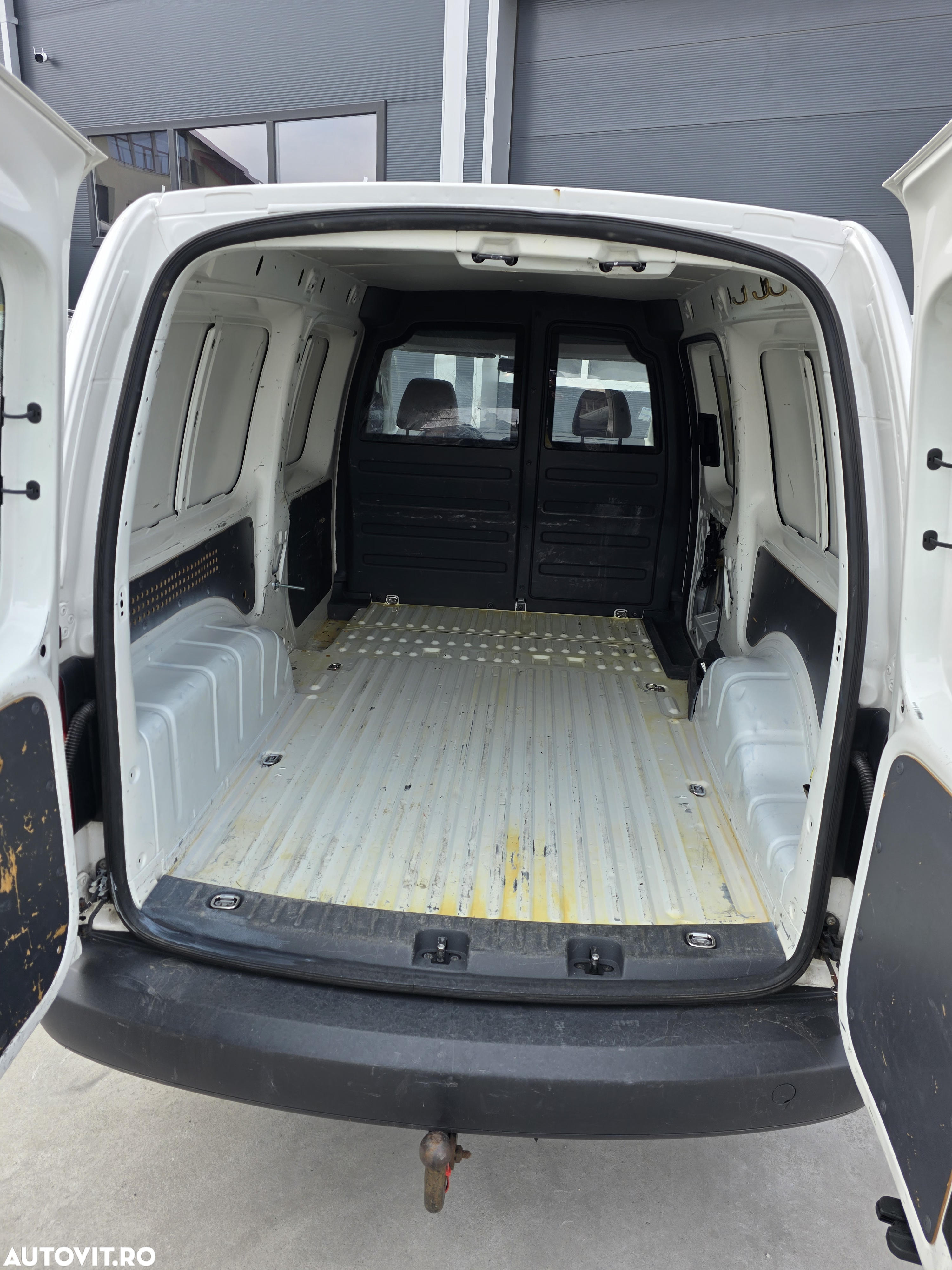 Volkswagen Caddy 1.6 TDI BlueMotion - 7