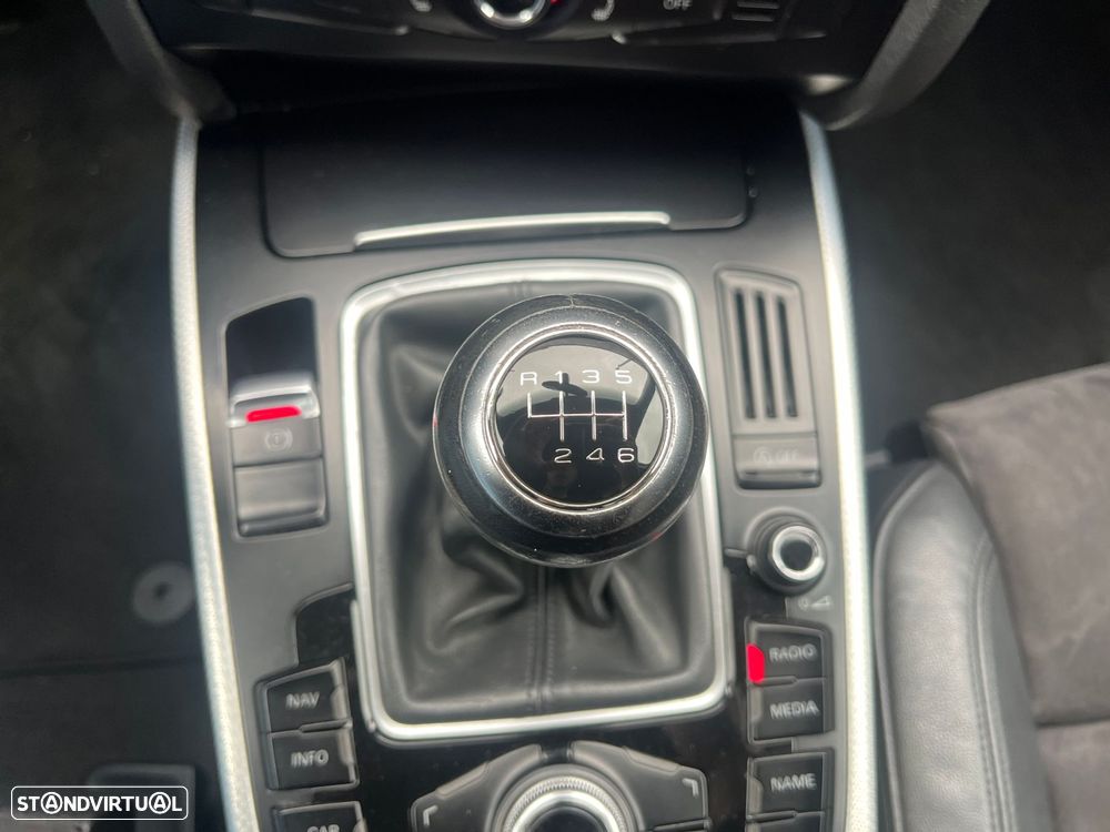 Audi A4 Avant 2.0 TDI Business Line Sport - 28