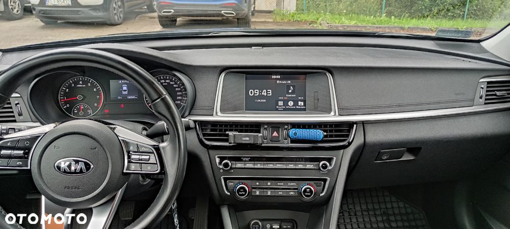 Kia Optima 2.0 M - 21