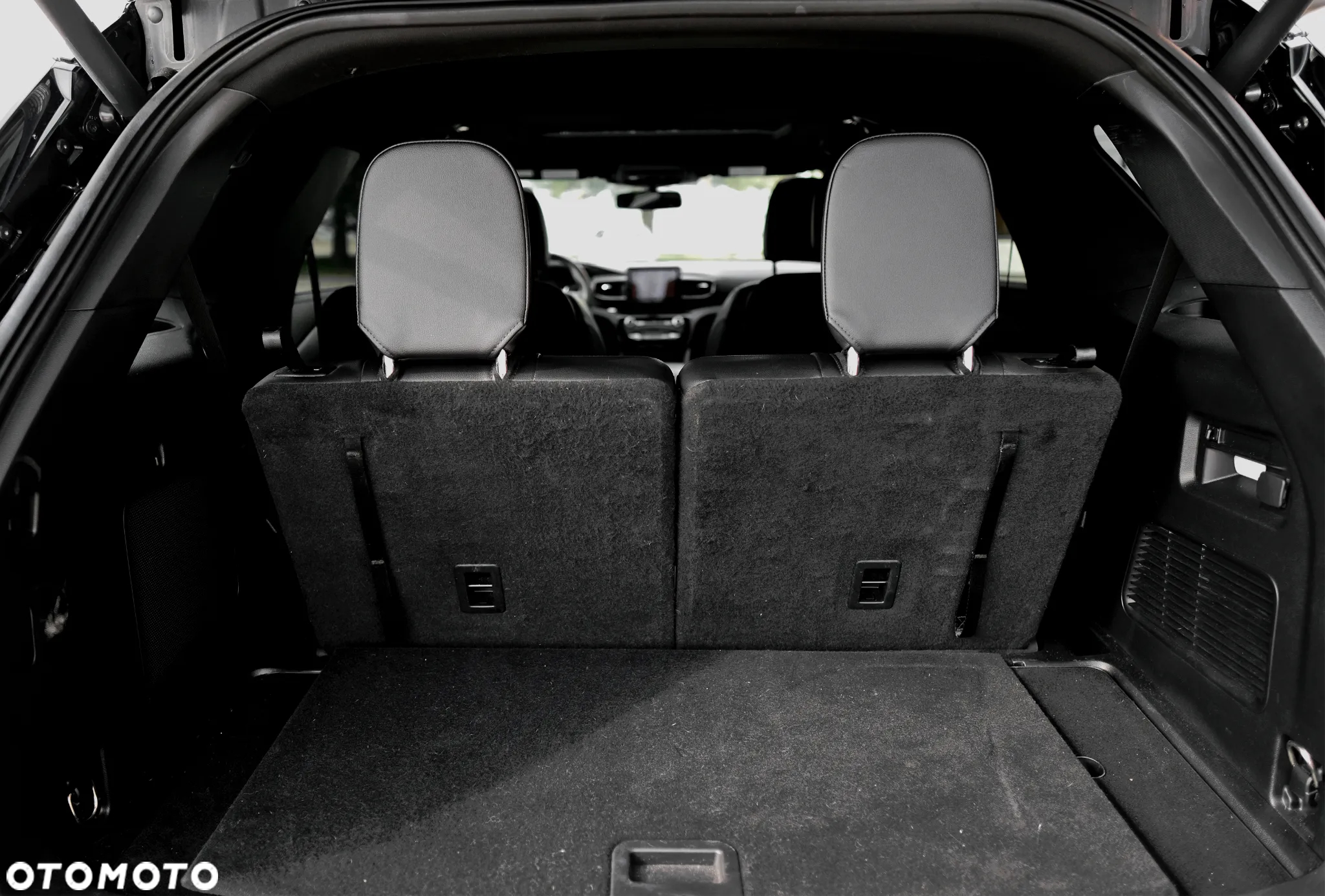 Ford Explorer - 29
