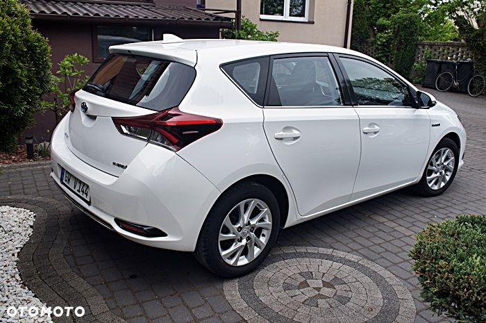 Toyota Auris 1.8 HSD Luna - 13