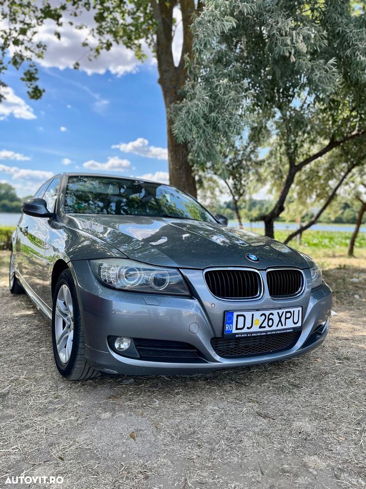 BMW Seria 3 318d - 1