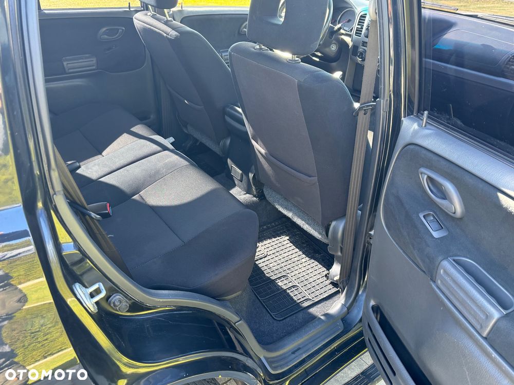 Suzuki Grand Vitara - 16