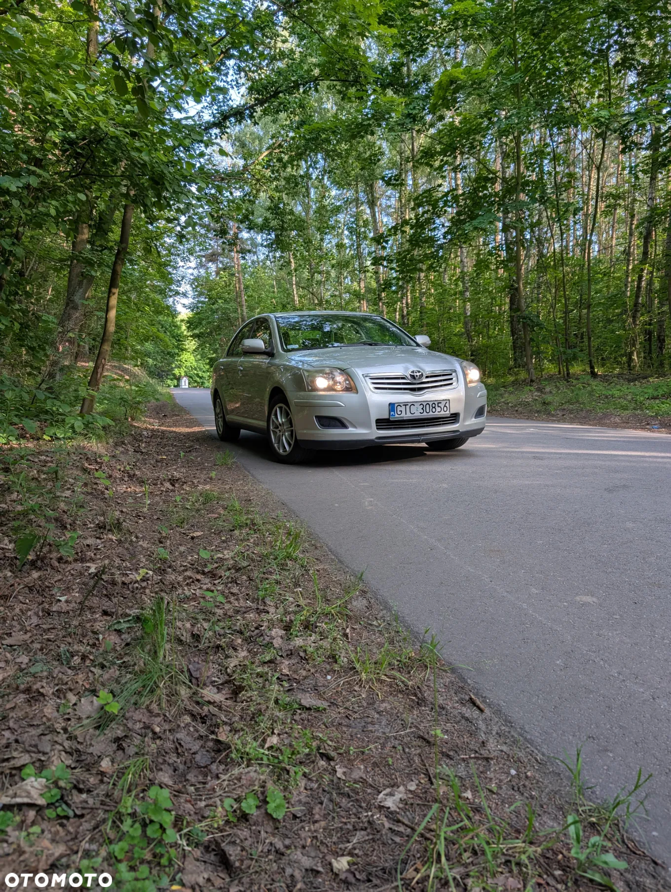 Toyota Avensis 1.8 VVT-i Luna - 8