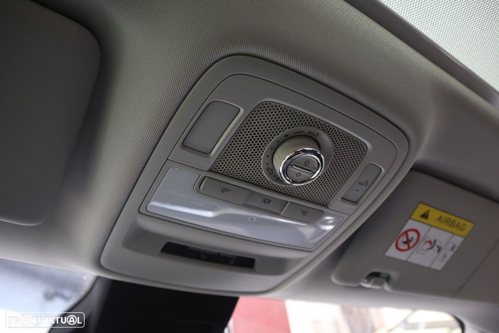 MG ZS EV Luxury - 41