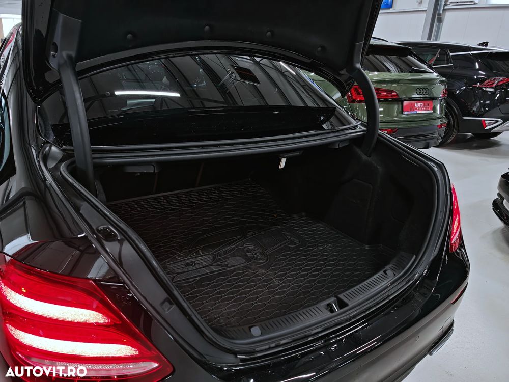 Mercedes-Benz E 200 d 9G-TRONIC Exclusive - 37