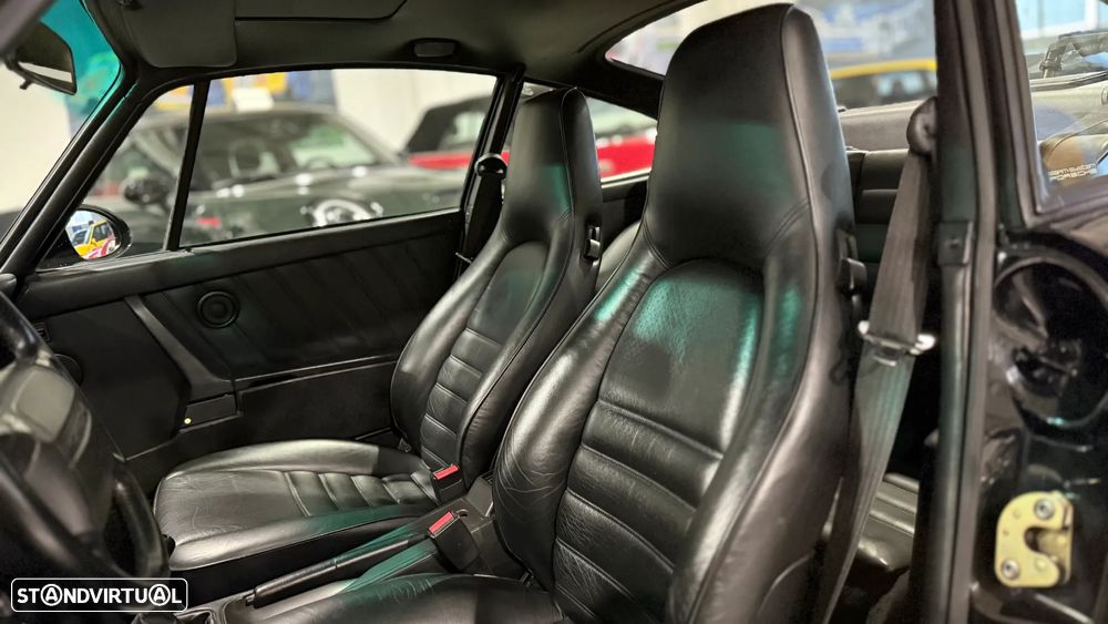 Porsche 911 (964) Coupé 3.3 Turbo II - 15