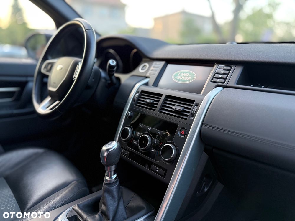 Land Rover Discovery Sport - 8