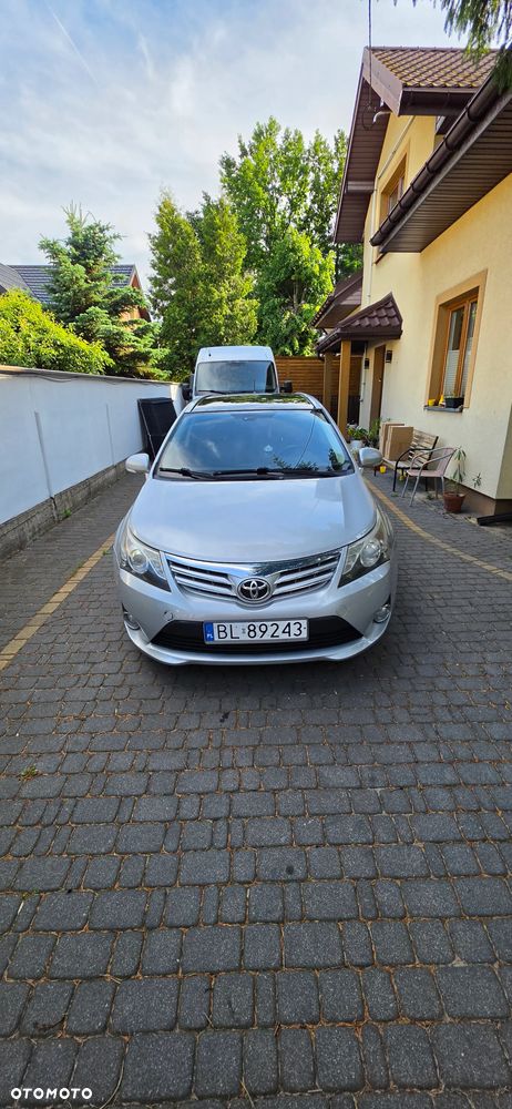 Toyota Avensis 2.2 D-4D Prestige Platinium - 2