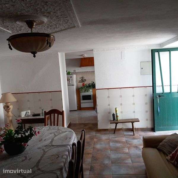 Alugo casa zona tranquila com muita oferta de emprego - Grande imagem: 4/10