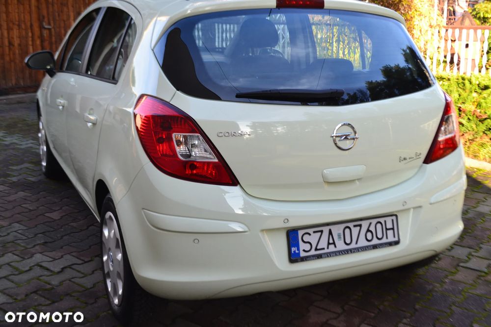 Opel Corsa 1.4 Cosmo - 12