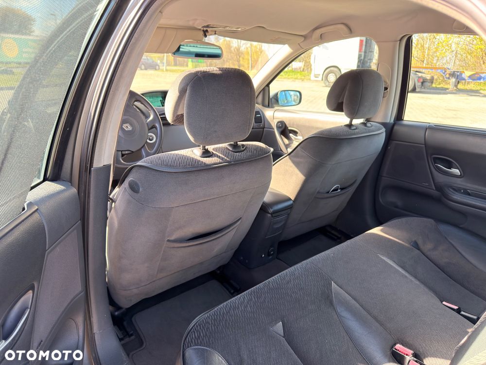 Renault Laguna 1.9 dCi Privilege Plus - 10
