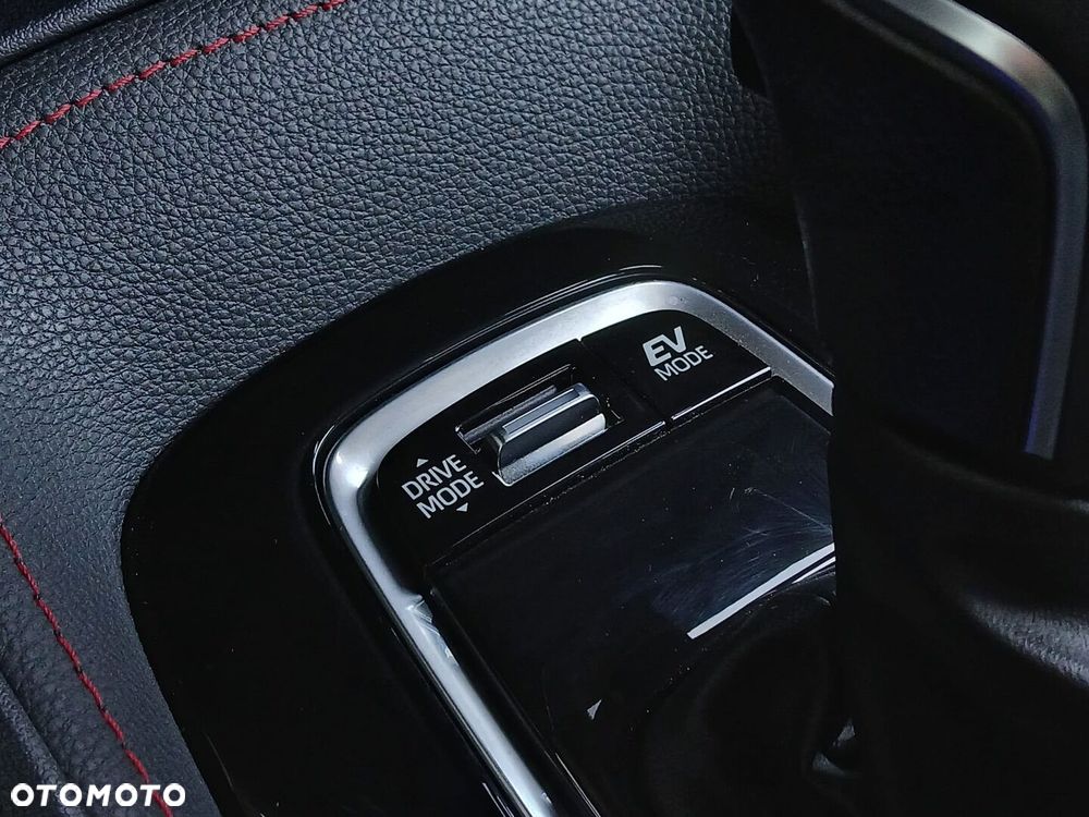 Toyota Corolla 1.8 Hybrid GR Sport - 32