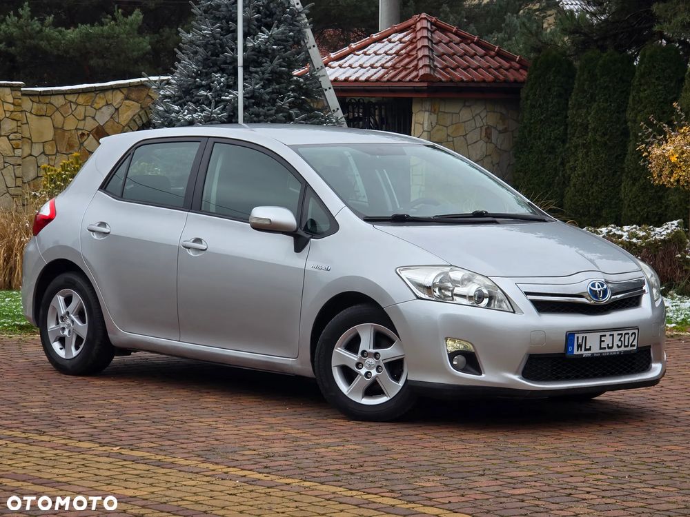 Toyota Auris 1.8 HSD Sol - 11