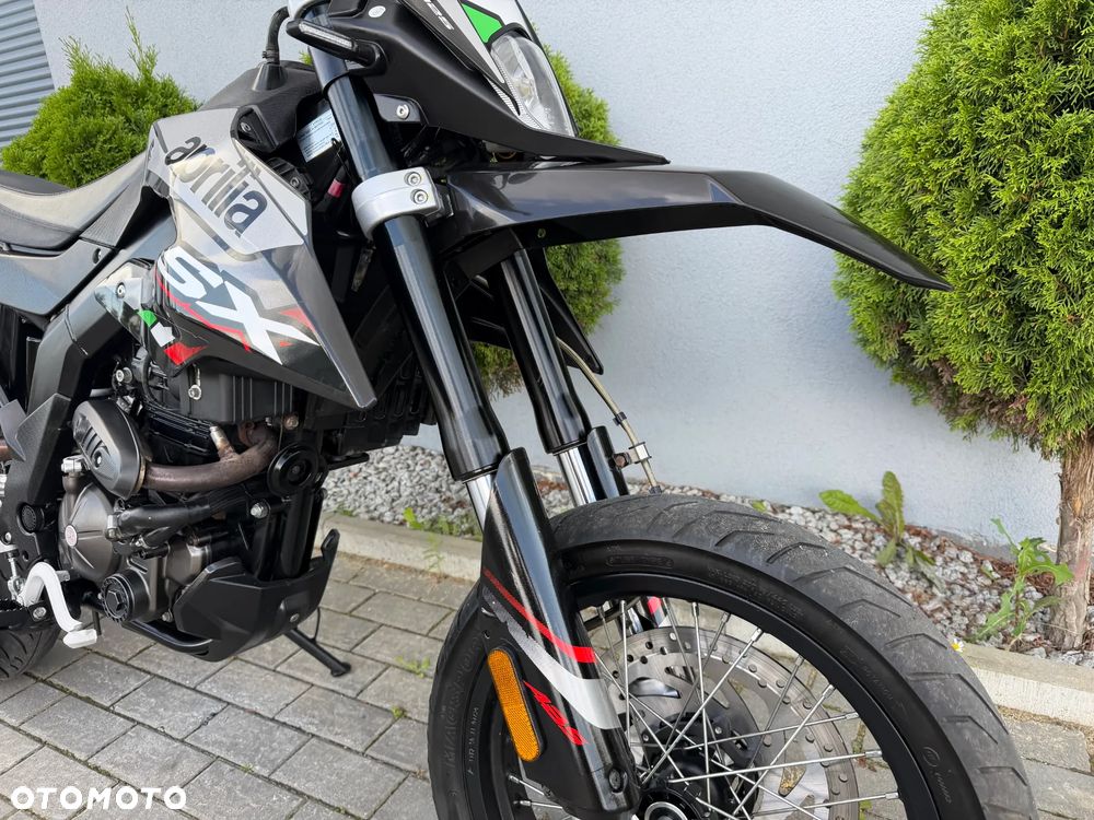 Aprilia SX - 11
