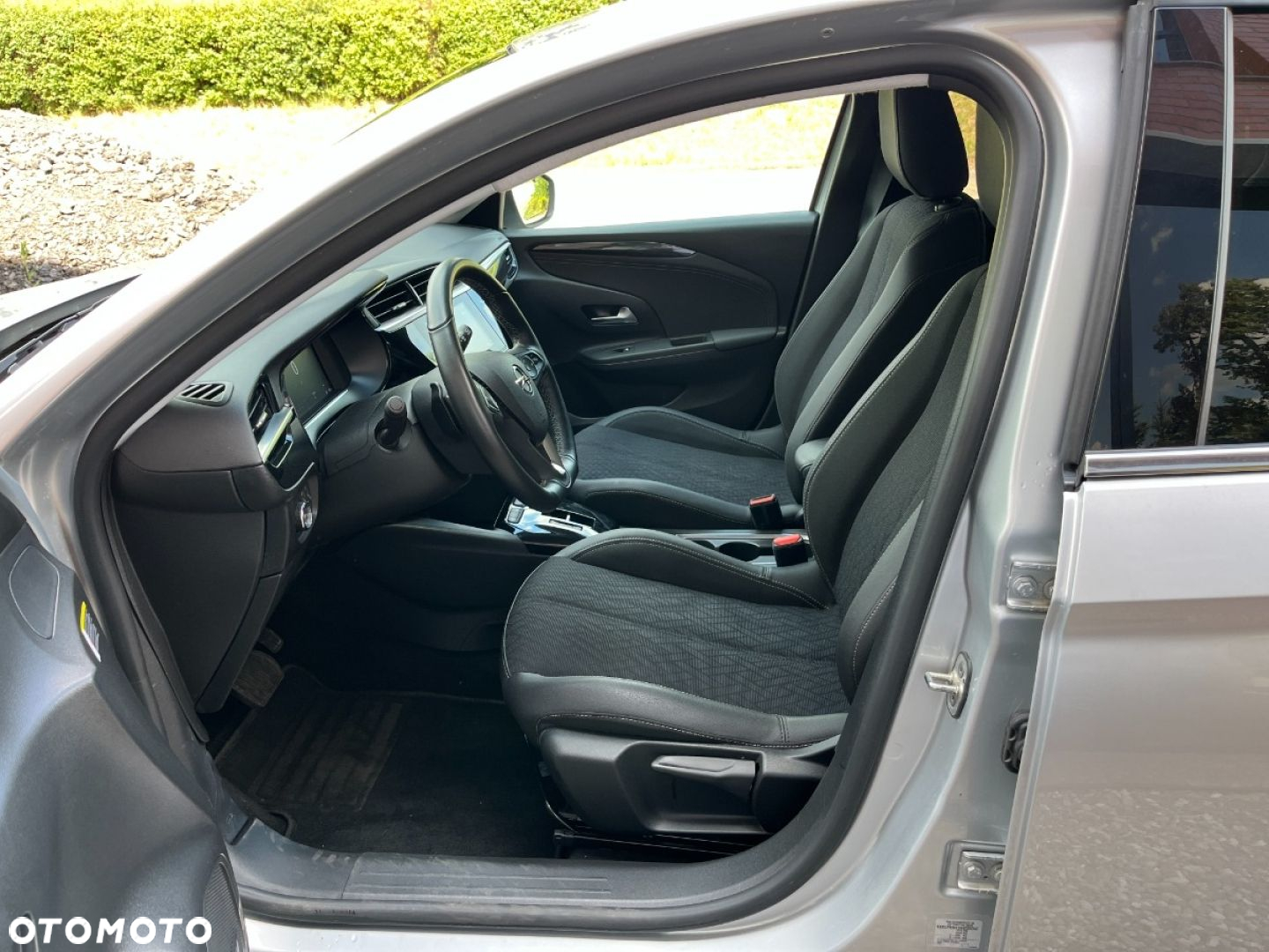 Opel Corsa 1.2 Elegance S&S - 18