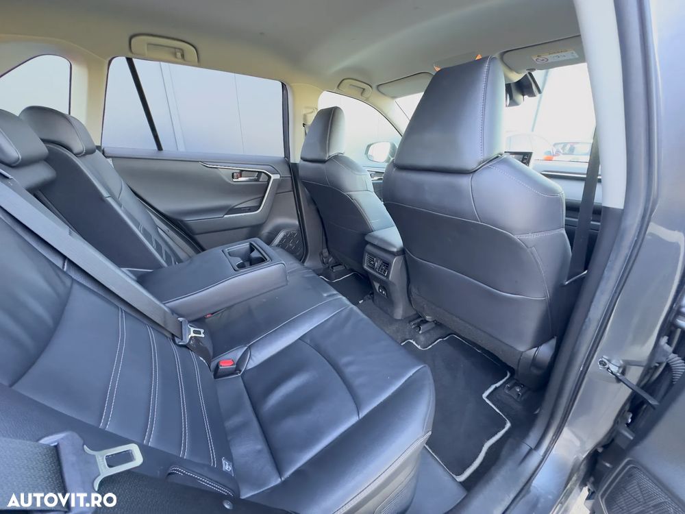 Toyota RAV4 2.5 4x4 Hybrid Style Selection - 19