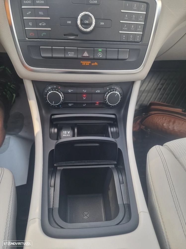 Mercedes-Benz GLA 220 d Urban - 33
