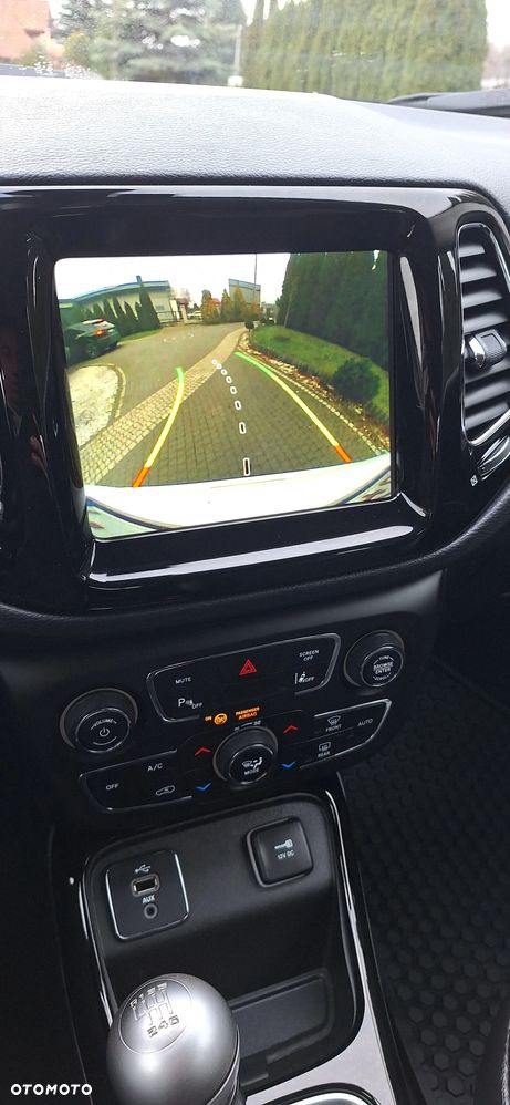 Jeep Compass 1.4 MultiAir Sport - 19