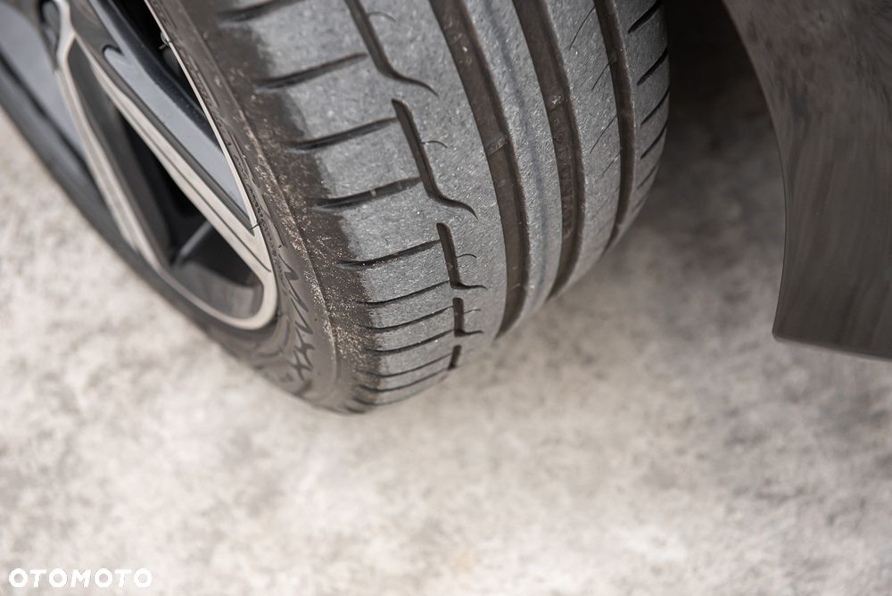 Volvo V40 D3 Geartronic RDesign - 38