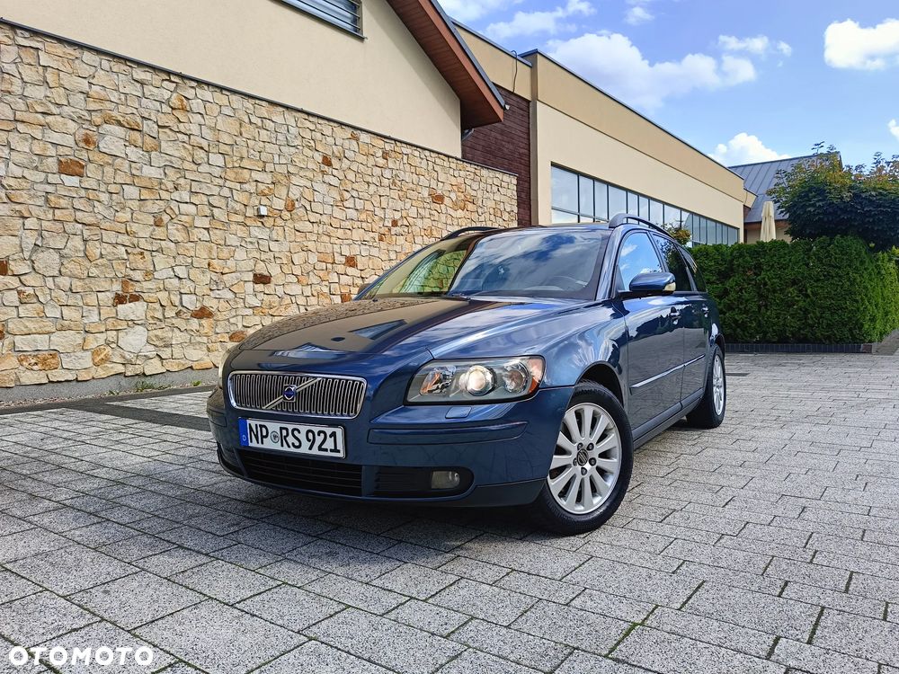 Volvo V50 2.0D Momentum - 1